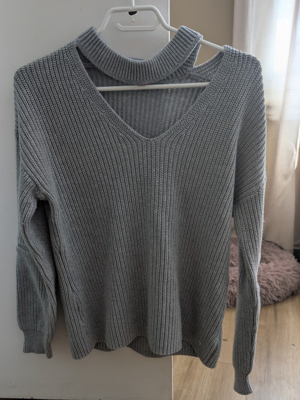 Guess Gray V-Neck Knit Sweater with Cutout Collar
